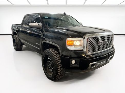 Used 2015 GMC Sierra 1500 Denali w/ Driver Alert Package image 3