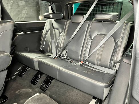 Used 2024 Ford Expedition Max Platinum AWD/4WD image 22