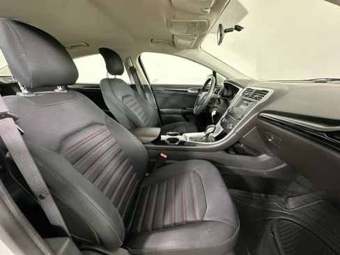 Used 2013 Ford Fusion SE FWD image 38