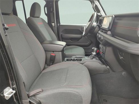 Certified 2024 Jeep Wrangler Unlimited Rubicon image 33