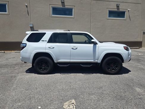 Used 2018 Toyota 4Runner TRD Pro AWD/4WD image 4