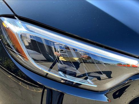 Used 2026 Mercedes-Benz GLC 300 4MATIC image 31