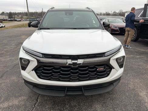 Used 2025 Chevrolet TrailBlazer RS w/ Convenience Package image 2