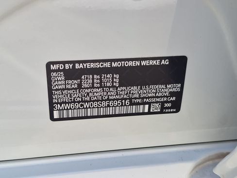 Used 2025 BMW 330i Sedan w/ M Sport Package RWD image 35