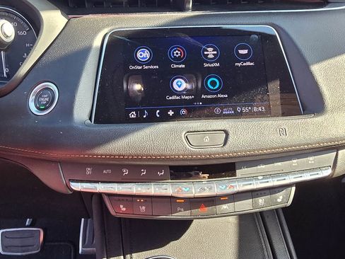 Used 2020 Cadillac XT4 Sport image 15