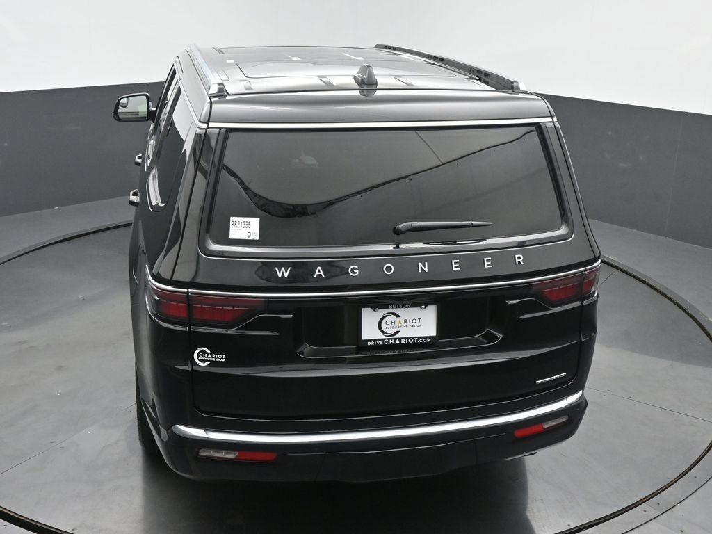 Used 2024 Jeep Wagoneer Series II w/ Premium Group I AWD/4WD image 47