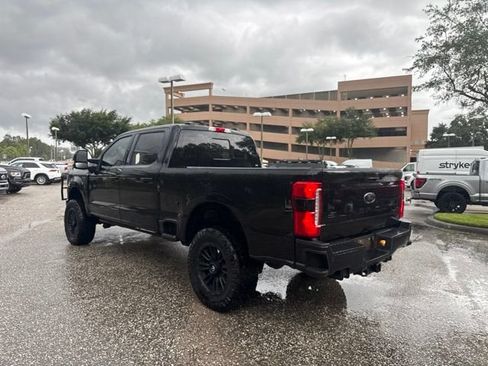 Used 2025 Ford F250 Lariat w/ Black Appearance Package AWD/4WD image 4