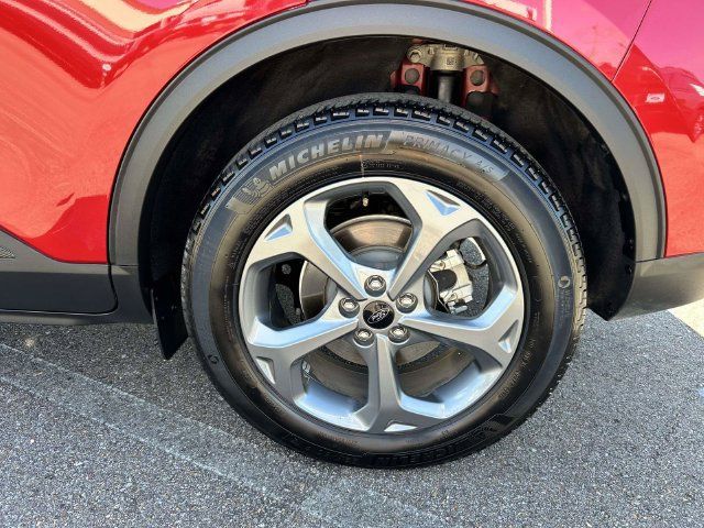 Used 2025 Ford Escape ST-Line Select AWD/4WD image 3