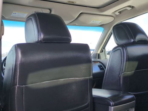 Used 2010 Ford Flex SEL image 17