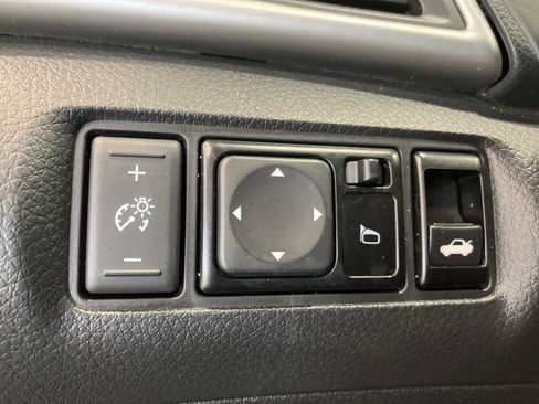 Used 2017 Nissan Sentra SV image 13