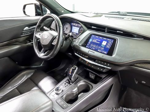 Used 2021 Cadillac XT4 Sport image 26