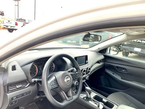Used 2025 Nissan Sentra S image 16