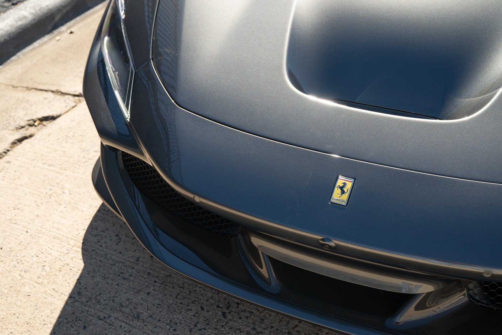 Used 2023 Ferrari F8 Tributo RWD image 10