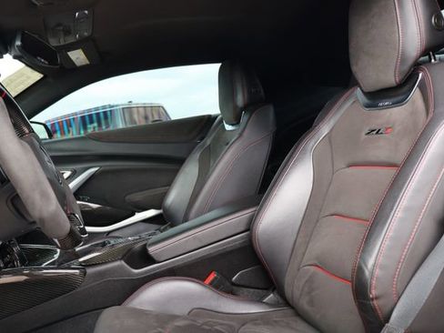 Used 2018 Chevrolet Camaro ZL1 image 10