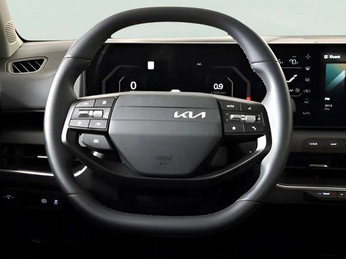 Certified 2025 Kia K4 EX FWD image 14