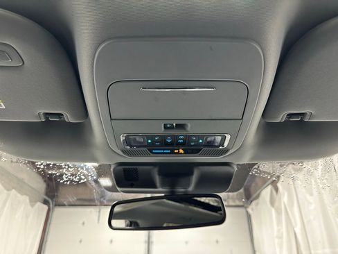 Used 2025 Ford F150 Lariat w/ Equipment Group 501A Mid image 39