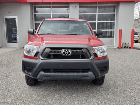 Used 2015 Toyota Tacoma w/ Convenience Package image 9