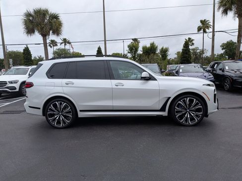 Used 2023 BMW X7 xDrive40i w/ Executive Package AWD/4WD image 8
