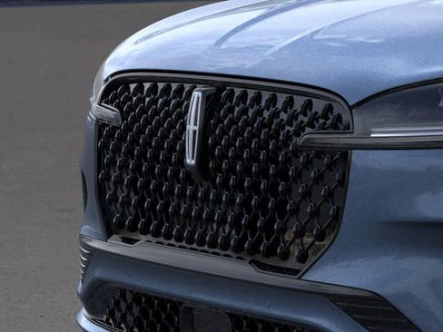 New 2026 Lincoln Aviator Reserve image 17