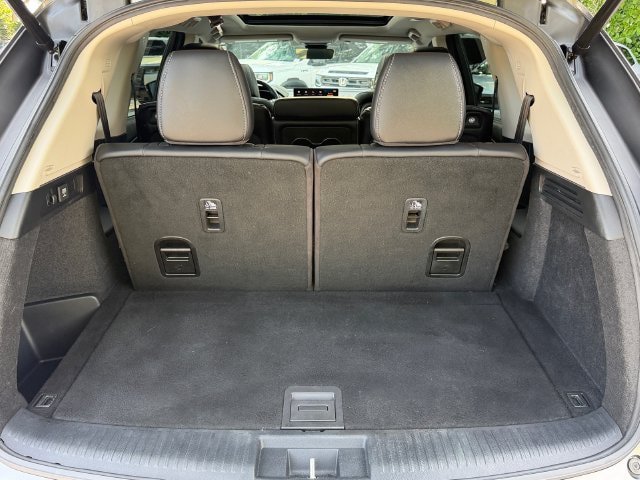 Certified 2024 Acura MDX w/ Technology Package FWD image 17