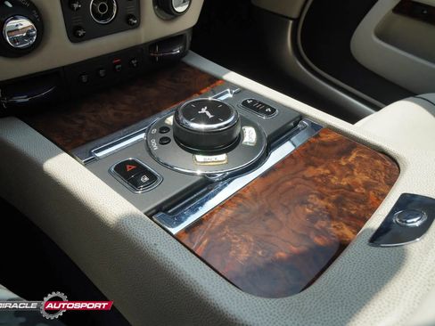 Used 2015 Rolls-Royce Wraith RWD image 39