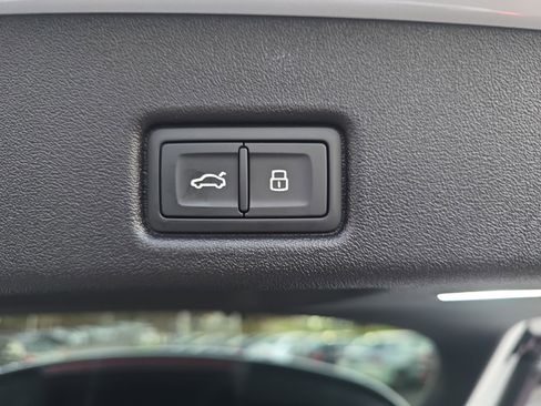 New 2025 Audi Q5 Prestige image 13