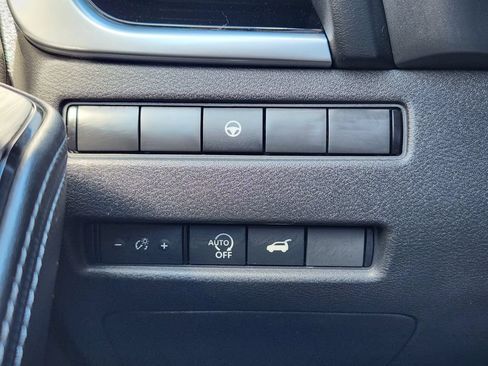 Certified 2023 Nissan Rogue SL w/ SL Premium Package AWD/4WD image 19