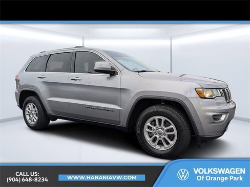 Used 2019 Jeep Grand Cherokee Laredo image 1