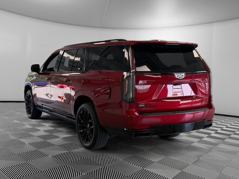 Used 2023 Cadillac Escalade ESV Sport w/ LPO, ONYX Package AWD/4WD image 6