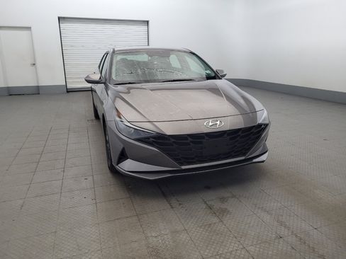 Used 2023 Hyundai Elantra SEL w/ Cargo Package FWD image 14