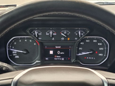 Used 2019 GMC Sierra 1500 SLT w/ SLT Premium Package AWD/4WD image 19