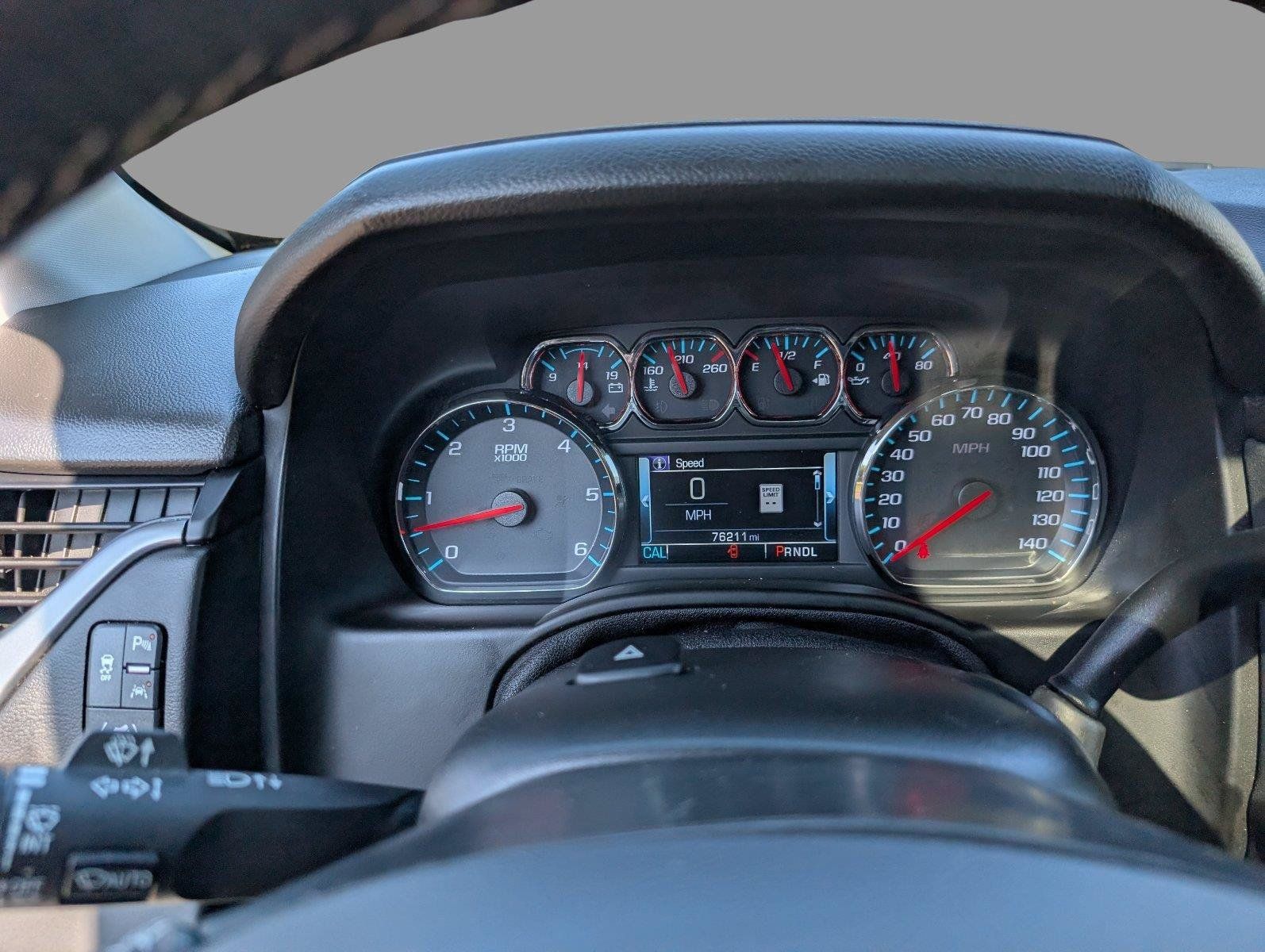 Used 2019 Chevrolet Tahoe LT w/ LT Signature Package RWD image 31