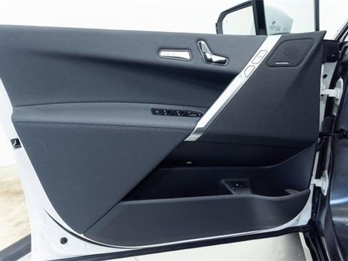 New 2026 BMW iX xDrive60 image 15