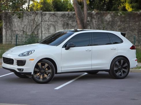 Used 2016 Porsche Cayenne AWD/4WD image 15