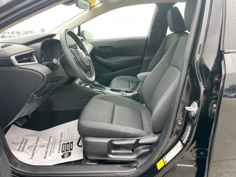 Used 2024 Toyota Corolla LE FWD image 19