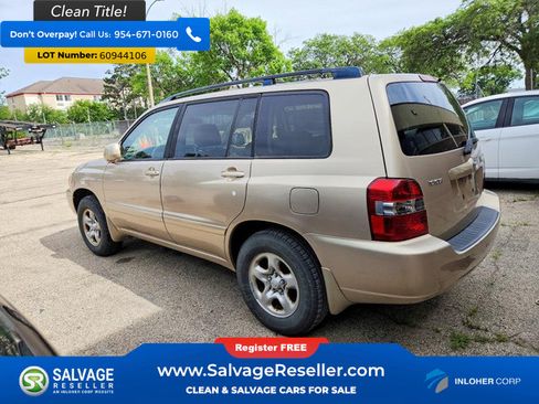 Used 2004 Toyota Highlander 2WD w/ Quick-Order Pkg image 3