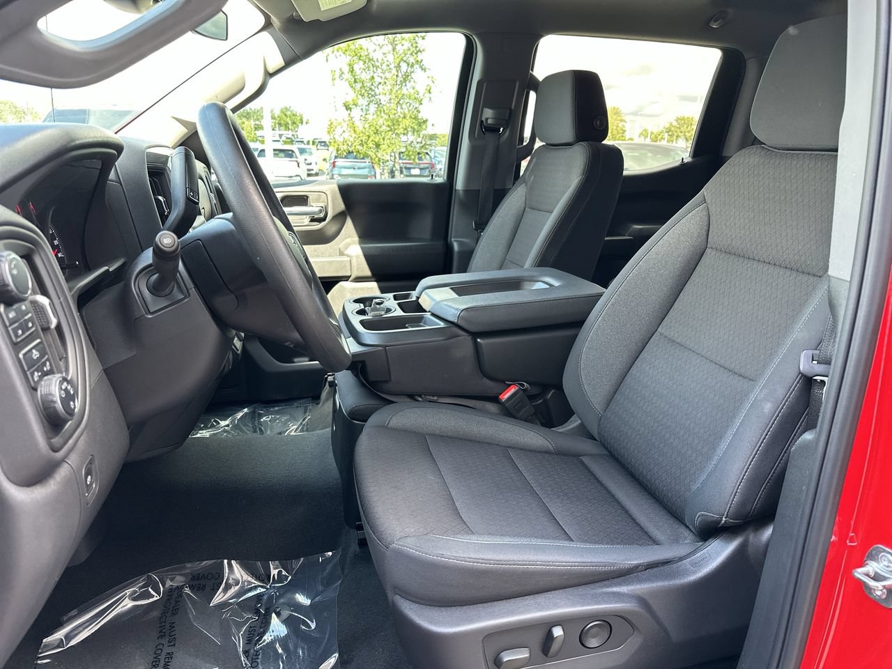 Used 2025 Chevrolet Silverado 1500 Custom Trail Boss AWD/4WD image 4