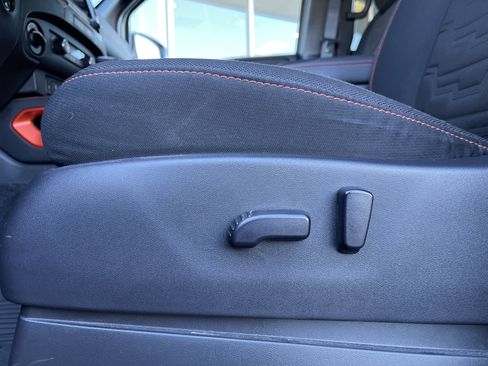 Used 2023 Nissan Frontier PRO-4X w/ Pro Convenience Package image 17