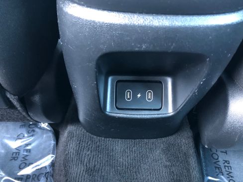 Certified 2025 Hyundai Elantra Sport image 23