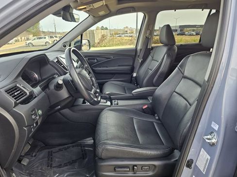 Used 2022 Honda Pilot Touring image 12