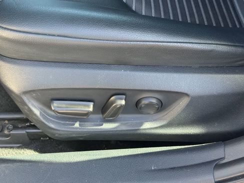 Used 2024 Toyota Camry SE w/ Convenience Package image 9