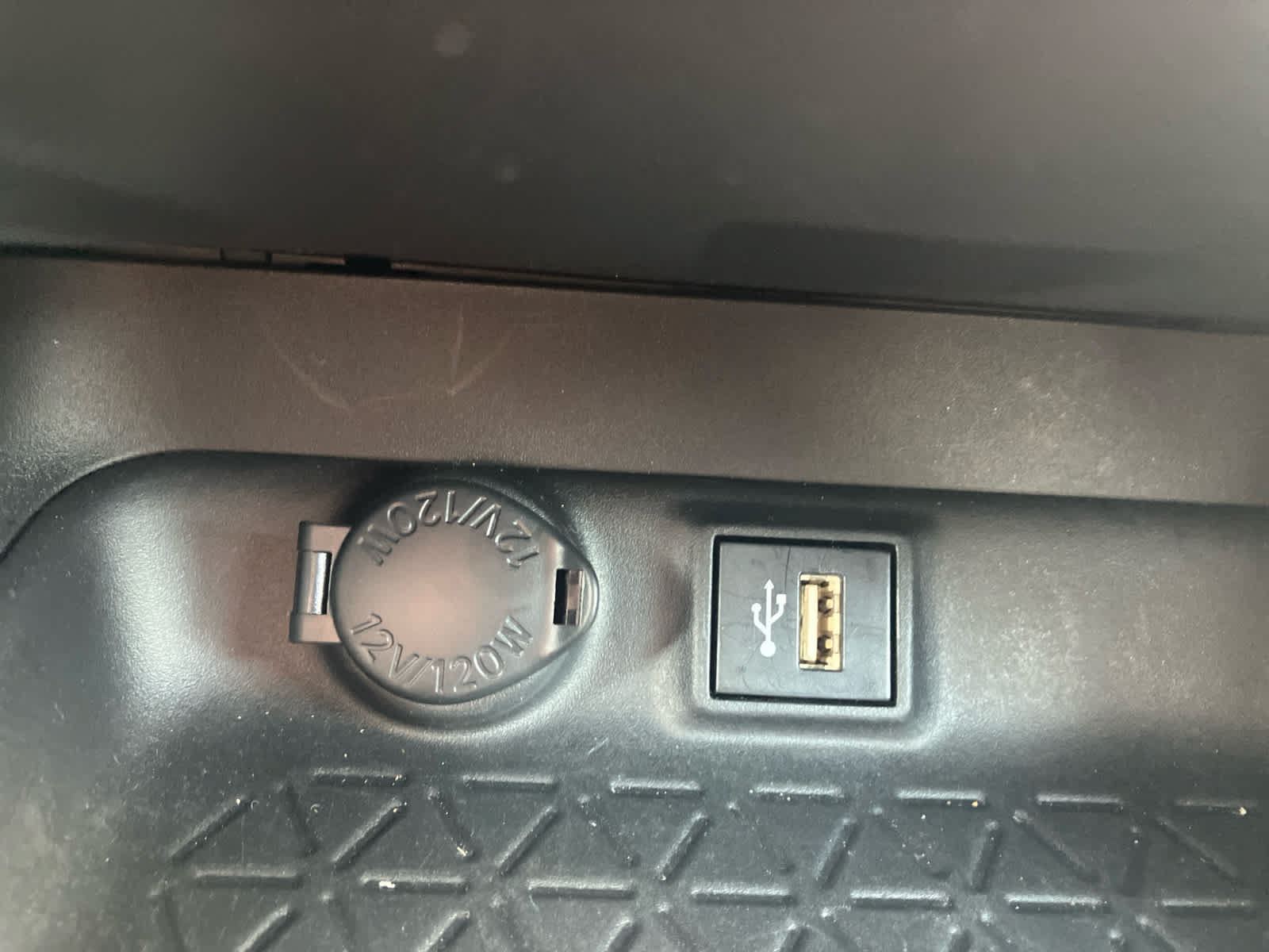 Certified 2023 Toyota RAV4 LE AWD/4WD image 28