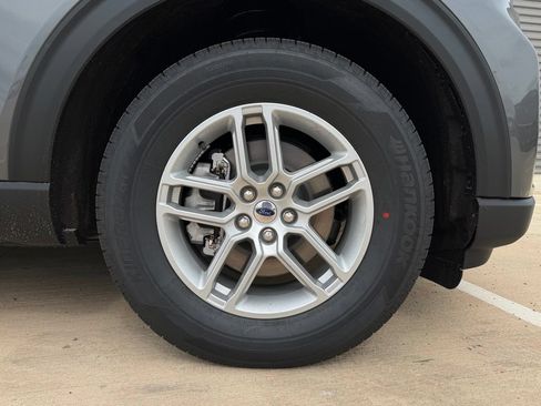 New 2026 Ford Explorer Active w/ Active Comfort Package RWD image 7