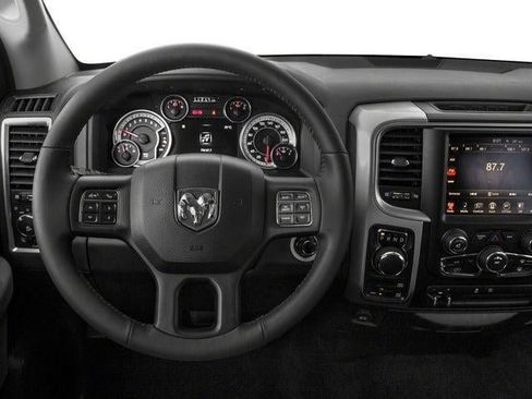 Used 2017 RAM 1500 Big Horn AWD/4WD image 7