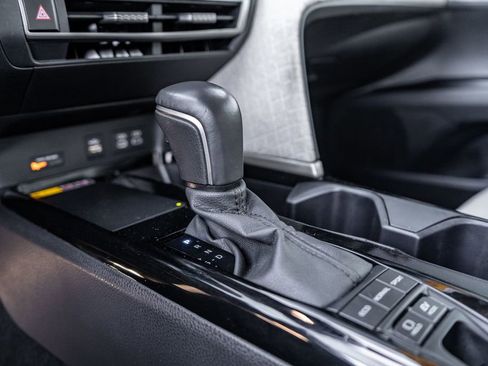 Used 2025 Toyota Camry XLE w/ Premium Plus Package image 25