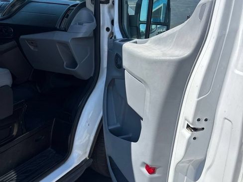 Used 2018 Ford Transit 350 148 Medium Roof RWD image 9