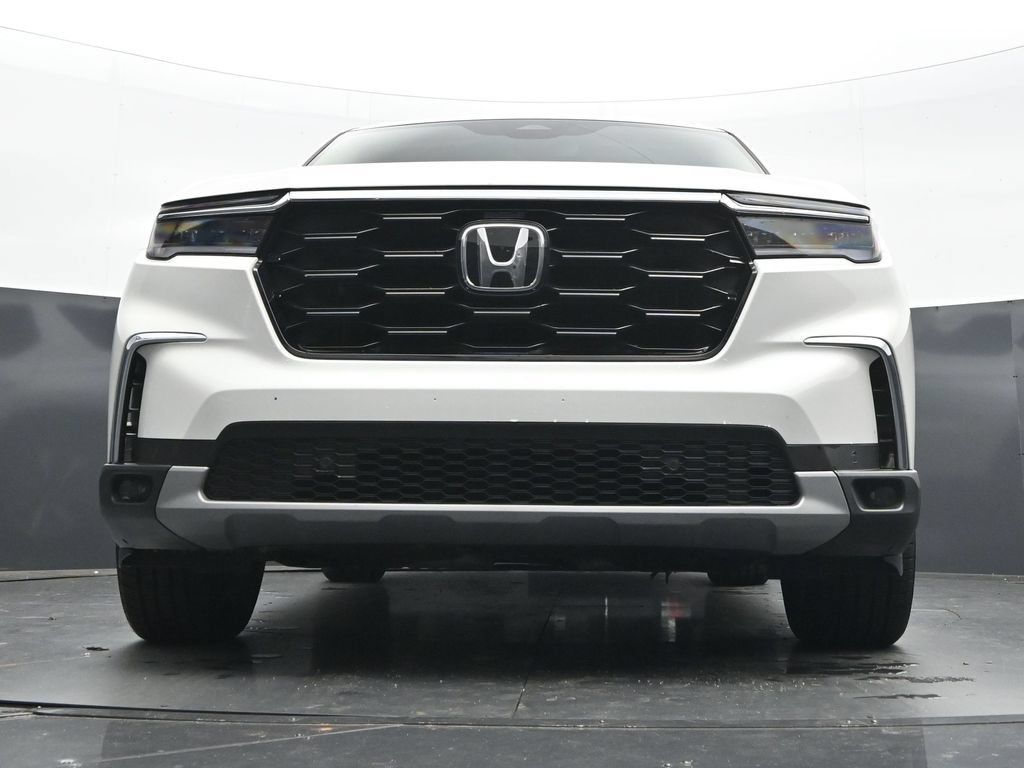 Used 2025 Honda Pilot Touring image 40