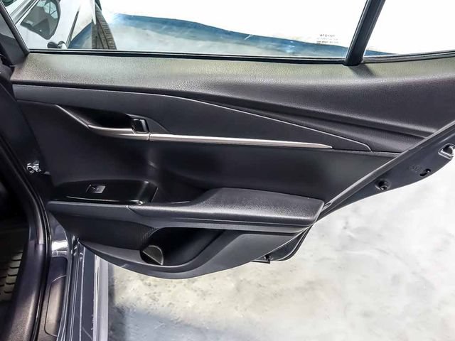 Used 2025 Toyota Camry SE FWD image 27