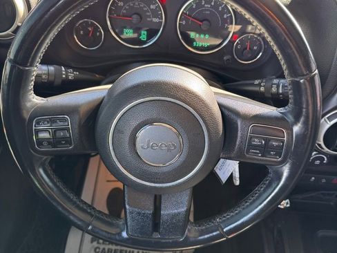 Used 2017 Jeep Wrangler Unlimited Sahara w/ Connectivity Group image 21