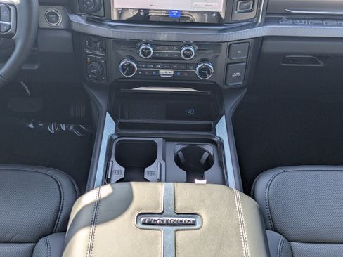 New 2026 Ford F250 Platinum w/ FX4 Off-Road Package image 16